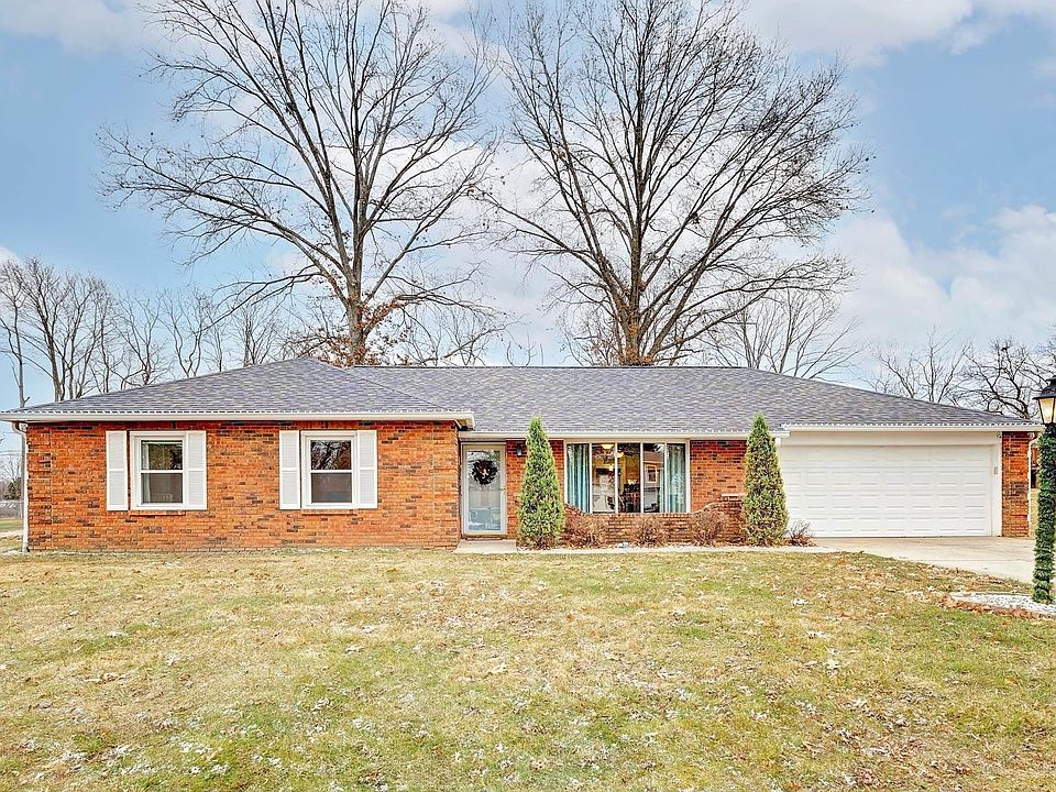 1st image of 3810 N Armstrong Dr