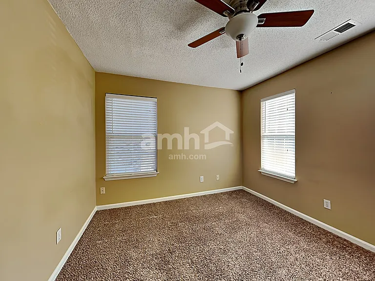 205 Fairview Lake Way — Photo 13