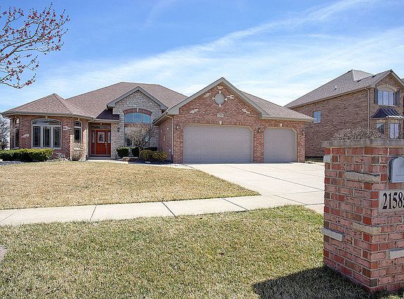 3rd image of 21585 Skyway Dr