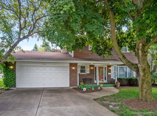 2308 Coach And Surrey Ln, Aurora, IL