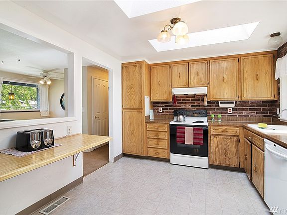 4th image of 6017 97th St NE