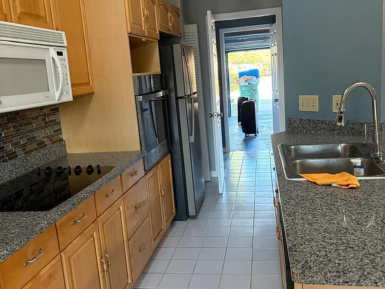 1462 Melshire Ave — Photo 11