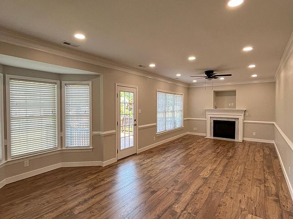 4th image of 6020 Green Haven Dr