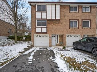 145 Rice Ave #90, Hamilton, ON L9C6R3