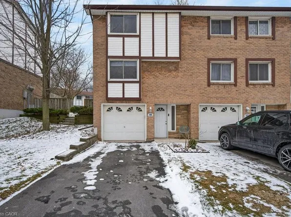 145 Rice Ave #90, Hamilton, ON L9C 6R3