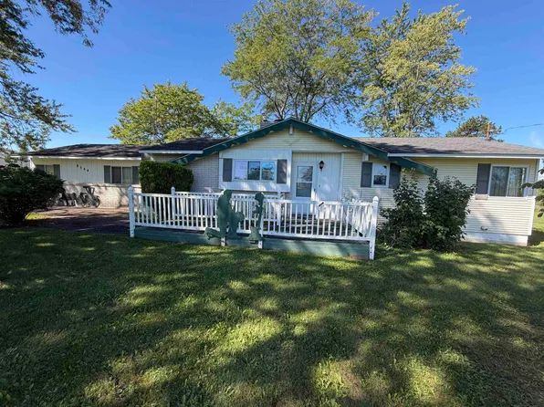 9344 Nichols Rd, Gaines, MI 48436