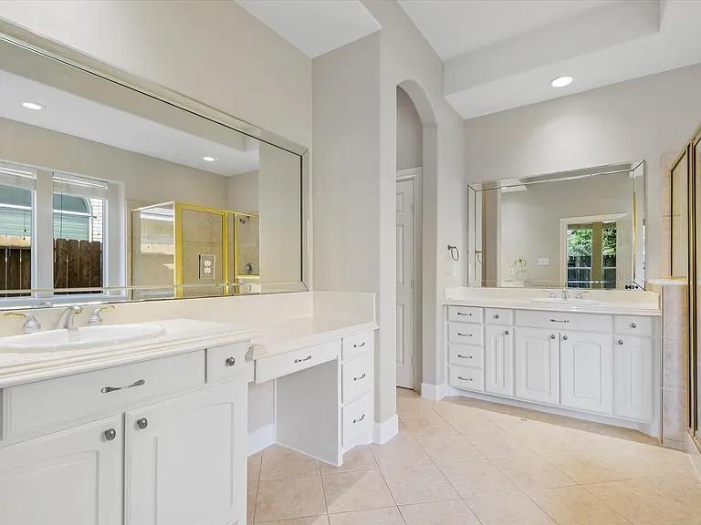 2635 Katie Harbor Dr — Photo 14