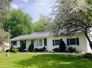 1081 S Seymour Lake Rd E, Oxford, MI 48371