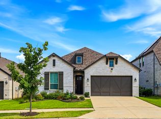 613 Oakmoss St, Aubrey, TX 76227