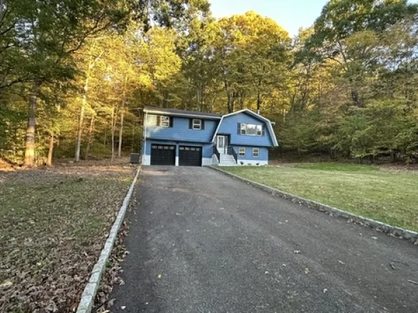 95 Longwood Lake Rd, Jefferson Twp., NJ 07438