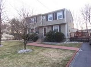 19 Upland Rd, Burlington, MA 01803