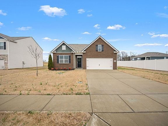 5th image of 424 Lauren Ln