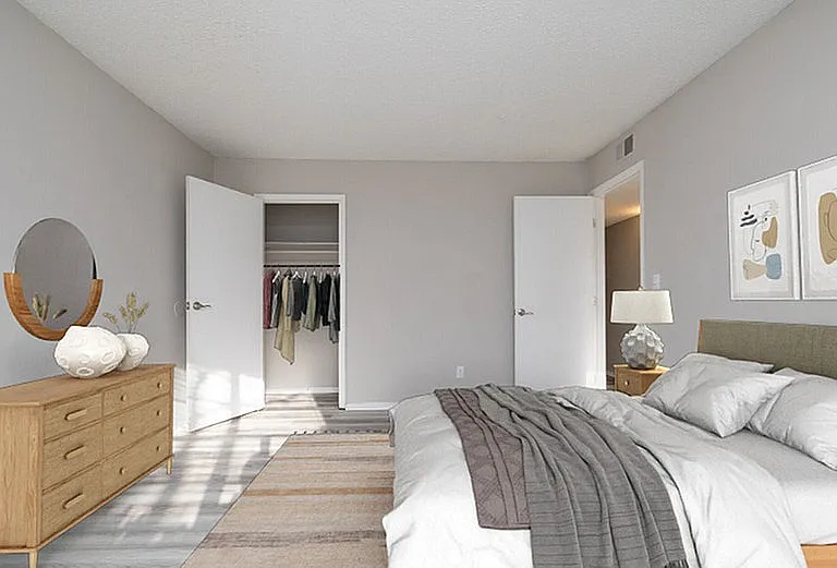 Large Bedroom