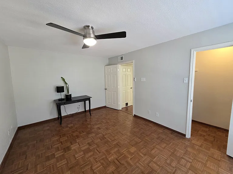 7525 Holly Hill Dr #32 — Photo 18