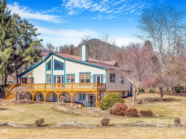 22 Mountain Spring Ln, Canton, NC 28716