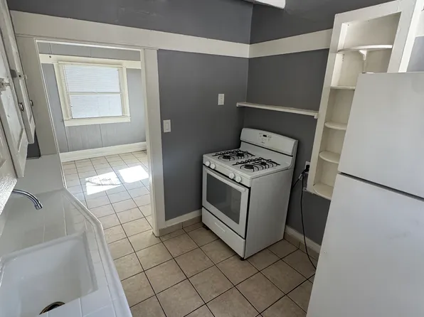 1101 Cherry Ave #8, Long Beach, CA 90813