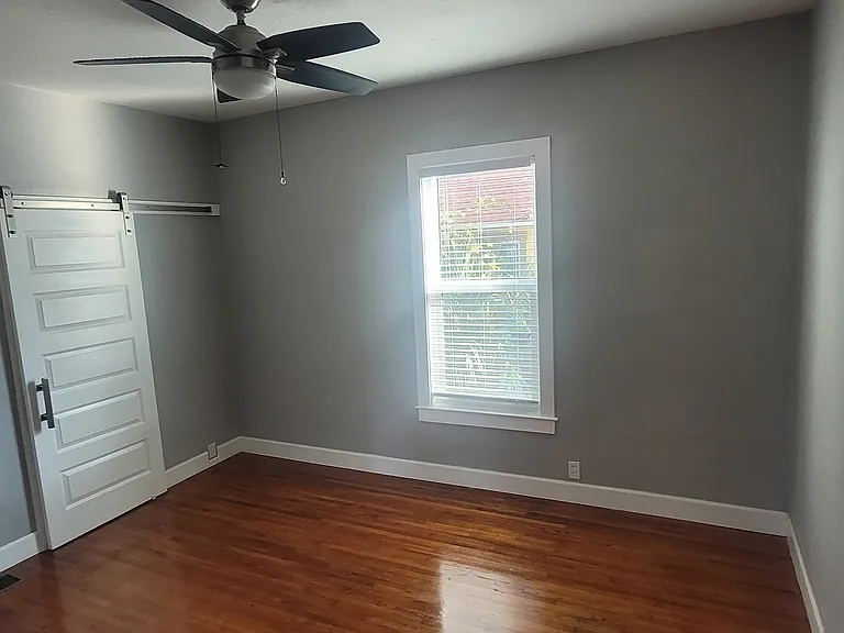 403 Earl St #1 — Photo 9
