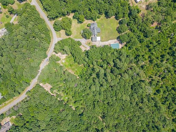 2nd image of 18600 Woodland Forest Drive