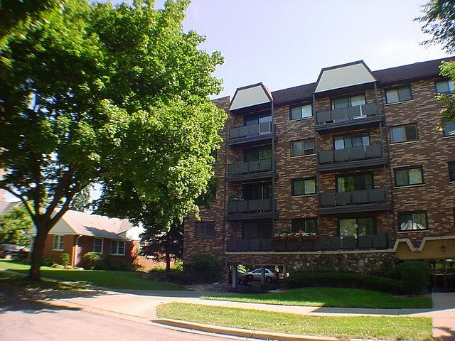 1st image of 121 S Vail Ave APT 201