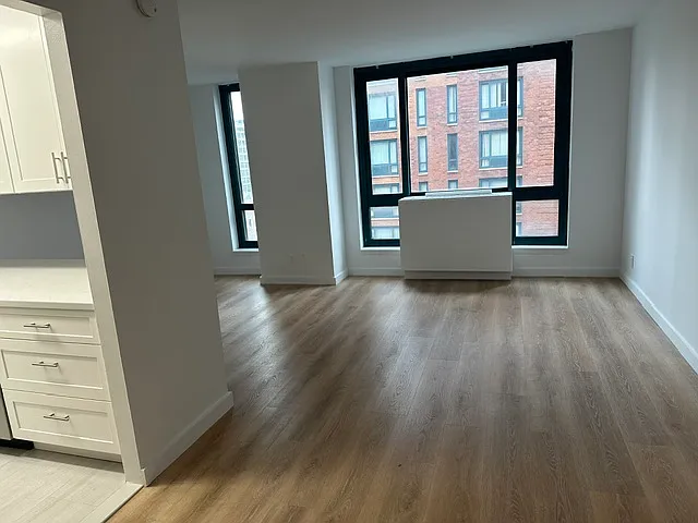 1 Irving Place — Photo 3