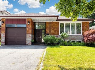 32 Sellmar Rd, Toronto, ON M9P 3E6