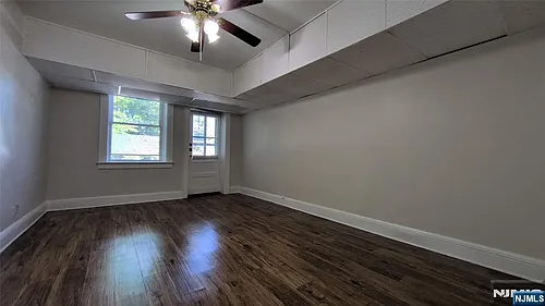 218 Broad Ave Photo 1