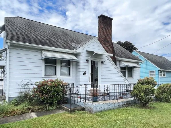 402 Hillview Dr, Elmira, NY 14904