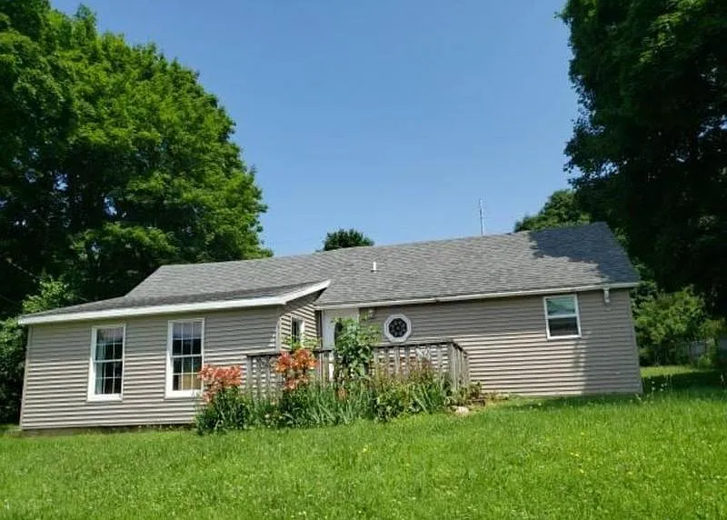 26727 Edison Rd photo 1