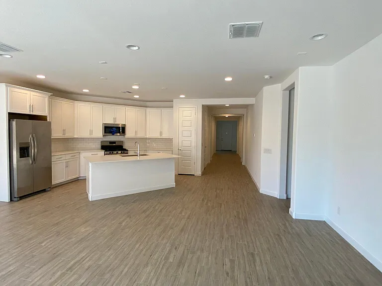 560 E Cactus Wren Dr — Photo 28