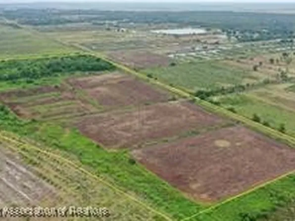 95 Dade Ave, Lake Placid, FL 33852