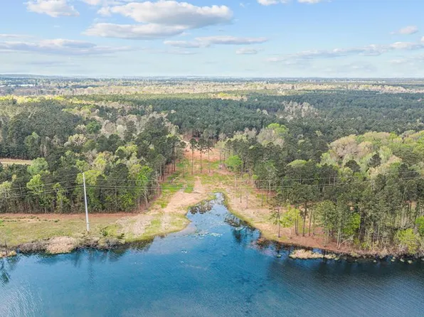 288 Henry Ave, Douglass, TX 75943