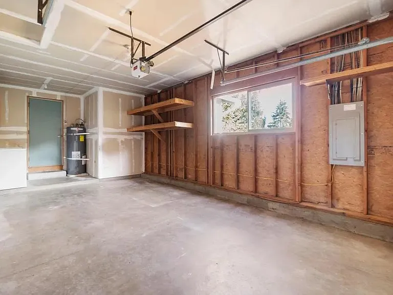 McKinley Court — Photo 1