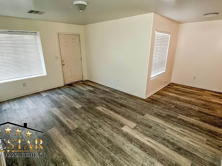 618 Spring Meadow Ct #2 — Photo 5