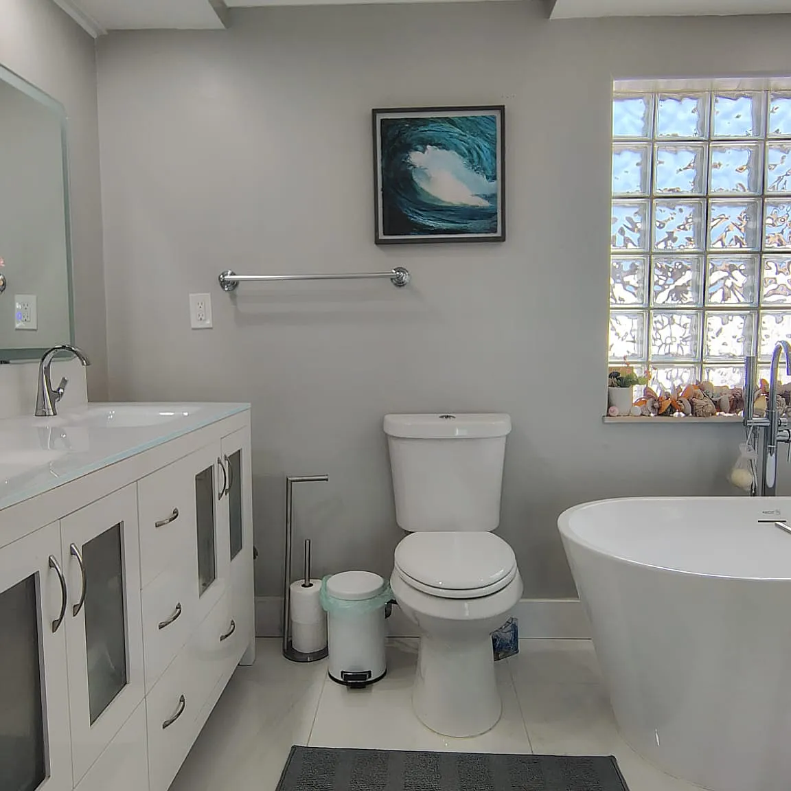 1105 NE 183rd St — Photo 3