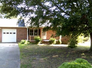 206 Brookwood Dr, Grover, NC 28073