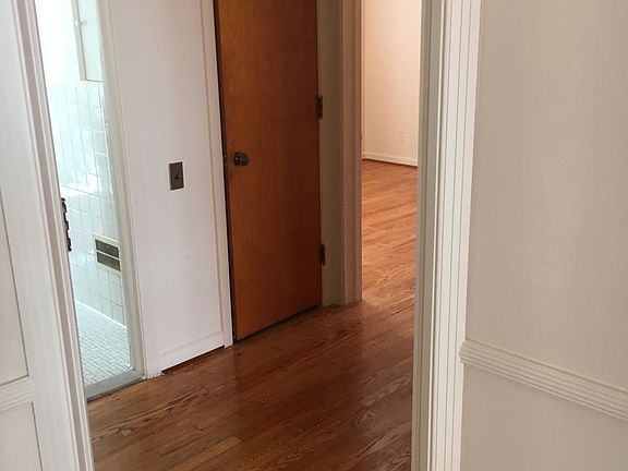 2nd image of 1367-69 Somerset Ave