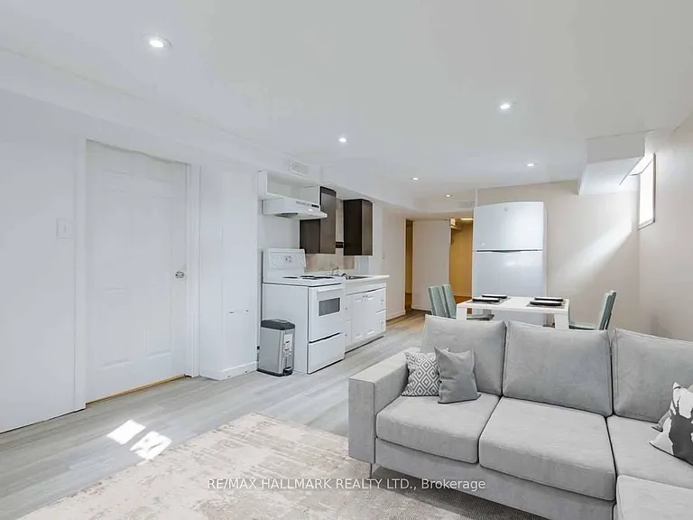 1191 Islington Ave #BASEMENT — Photo 17