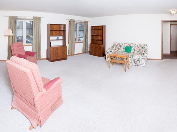 2nd image of 2625 Eagle Dr