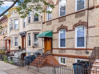74-23 64 Lane, Glendale, NY, 11385