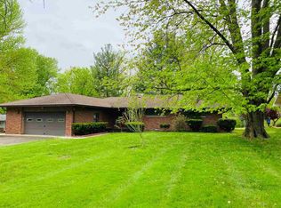 2402 N Thompson Dr, Sullivan, IN 47882