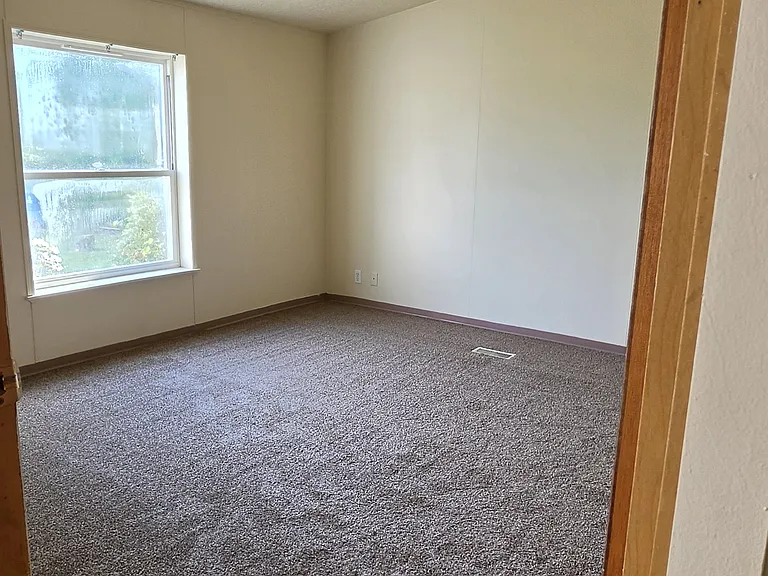 2380 Molalla Rd — Photo 11