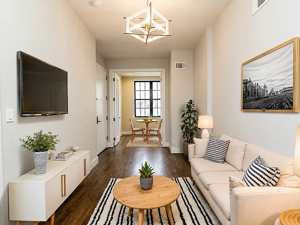 1863 Bleecker St #1L
