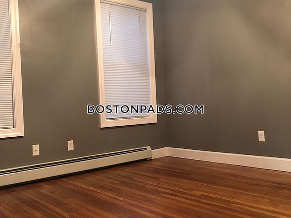 5th image of 893 Western Ave #1