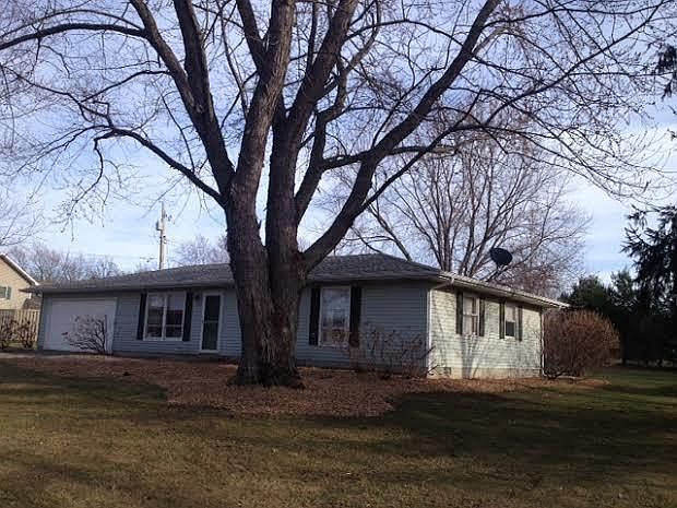 1st image of 122 Woodview Dr