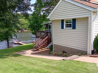 696 Brown Arrow Cir, Inman, SC 29349