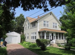 1023 Franklin St, Dekalb, IL 60115