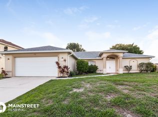 404 NW Juanita Pl, Cape Coral, FL 33993