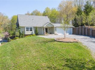 307 Vandivort Dr, Cranberry Township, PA 16066