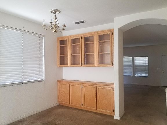 3rd image of 2830 Chateau Montelena Way