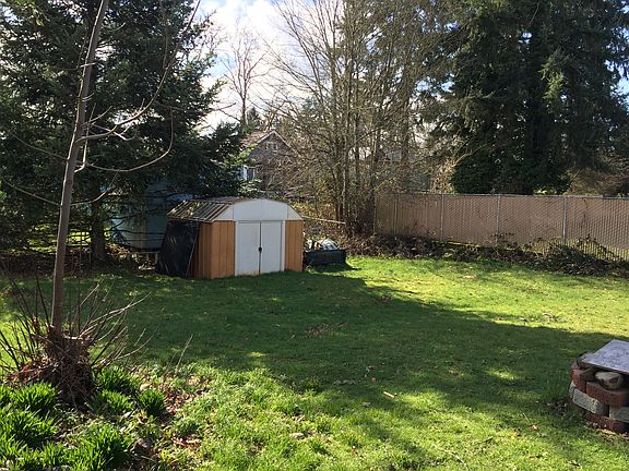5th image of 9110 Winona St SW